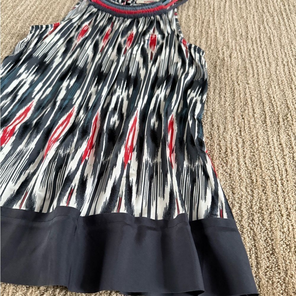 BCBGMaxAzria RUNWAY Patterned Blouse - Picture 3 of 7